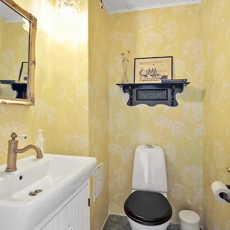 펜션 4 Bedroom Beautiful In